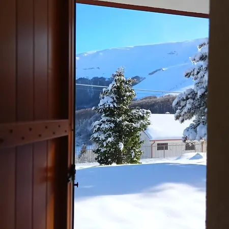 Il Poggiolo Dei Sibillini Valvasseto Apartment Pintura di Bolognola